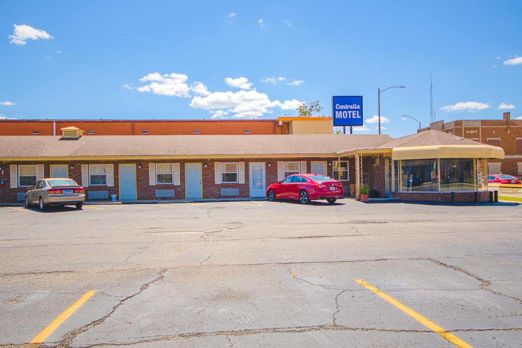 Centralia Motel Near Downtown By Oyo Exterior photo